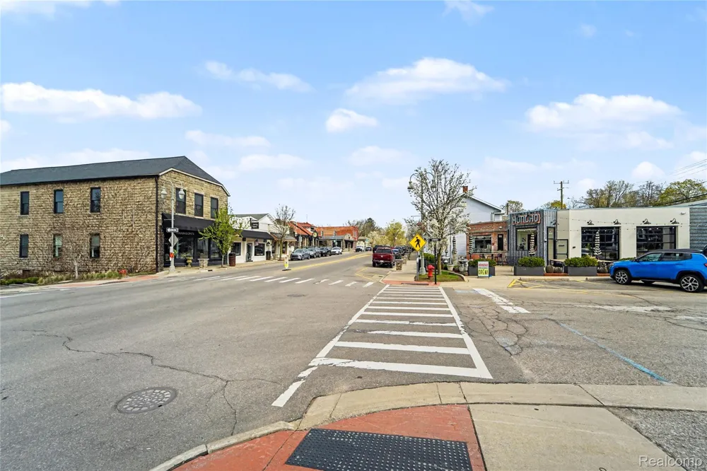 12 E Church Street Clarkston City, MI 48346