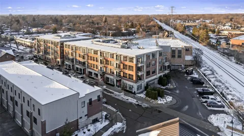 2051 VILLA ROAD #403