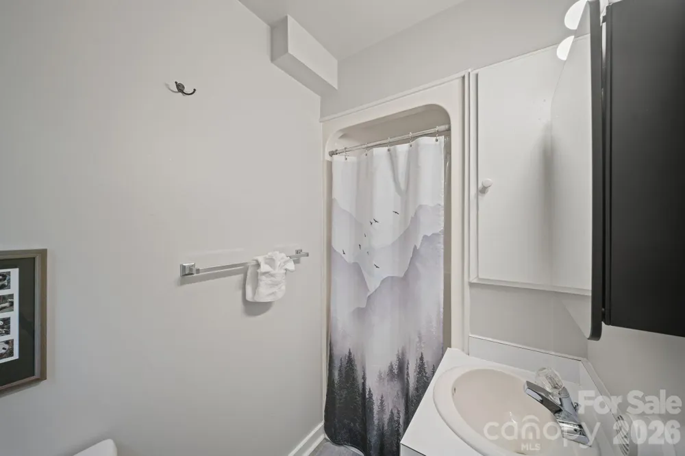 149 Greentree Lane Canton, NC 28716
