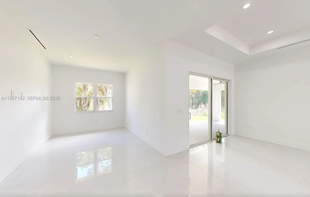 3762 32nd AVE SE Naples, FL 34117