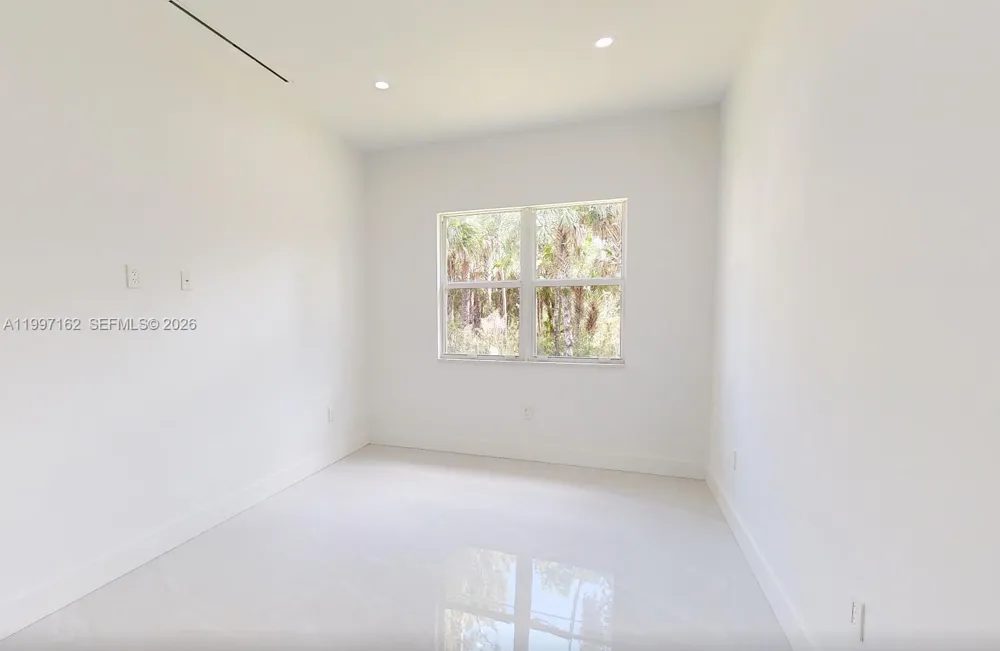 3762 32nd AVE SE Naples, FL 34117