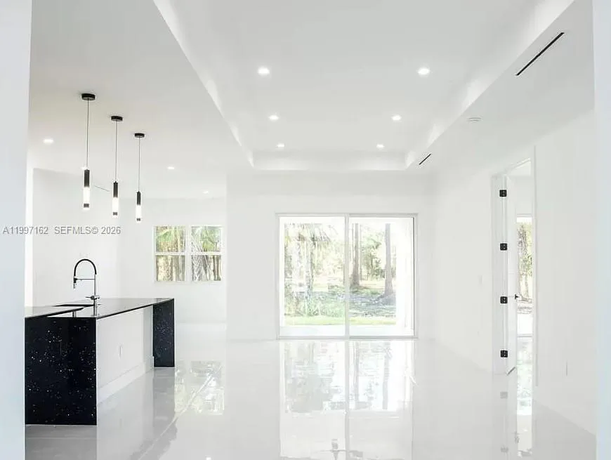 3762 32nd AVE SE Naples, FL 34117
