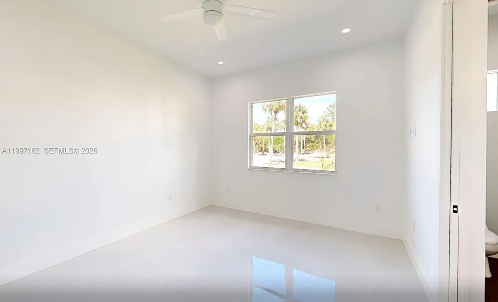 3762 32nd AVE SE Naples, FL 34117