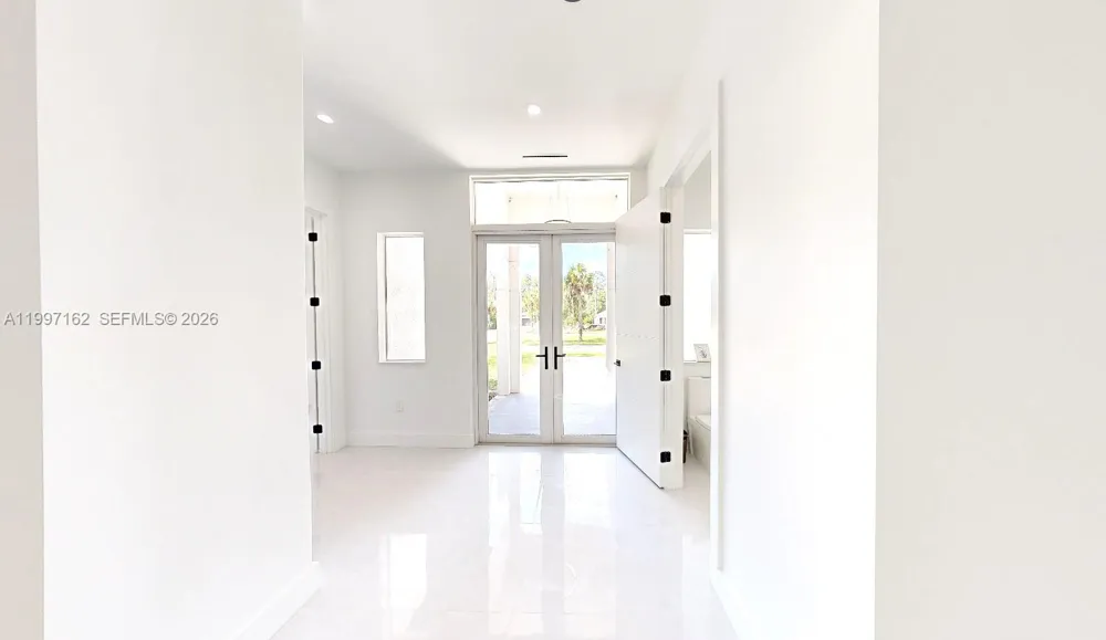 3762 32nd AVE SE Naples, FL 34117