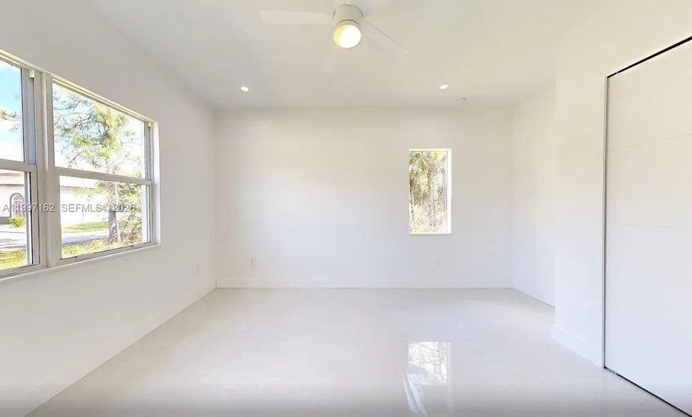 3762 32nd AVE SE Naples, FL 34117