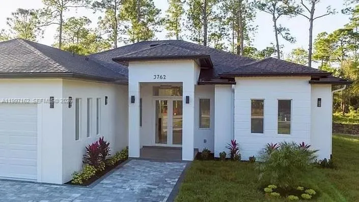 3762 32nd AVE SE Naples, FL 34117