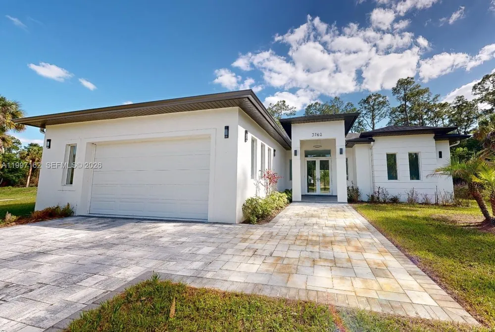 3762 32nd AVE SE Naples, FL 34117