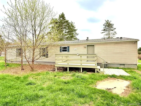 7033 E Mount Morris Road