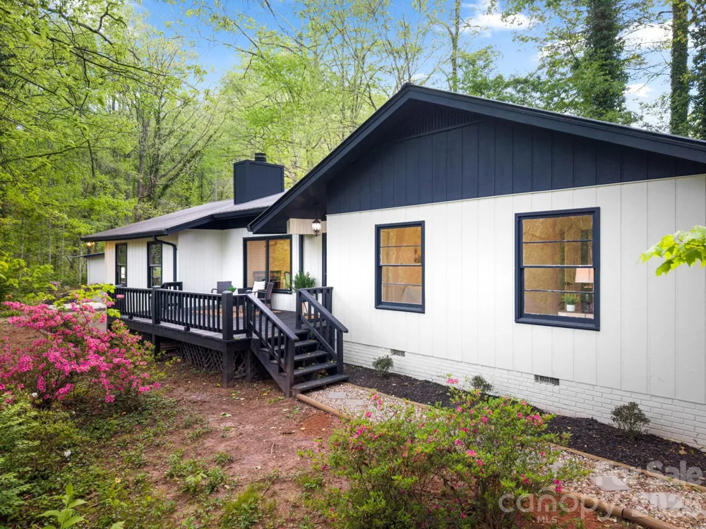 1 Virginia Lane Cullowhee, NC 28734