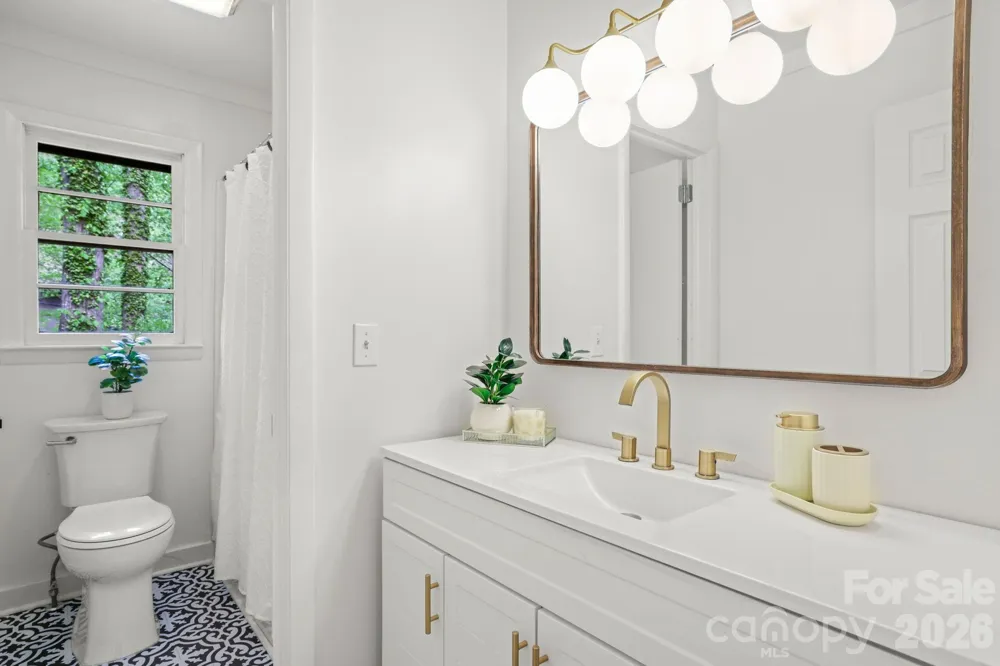 1 Virginia Lane Cullowhee, NC 28734