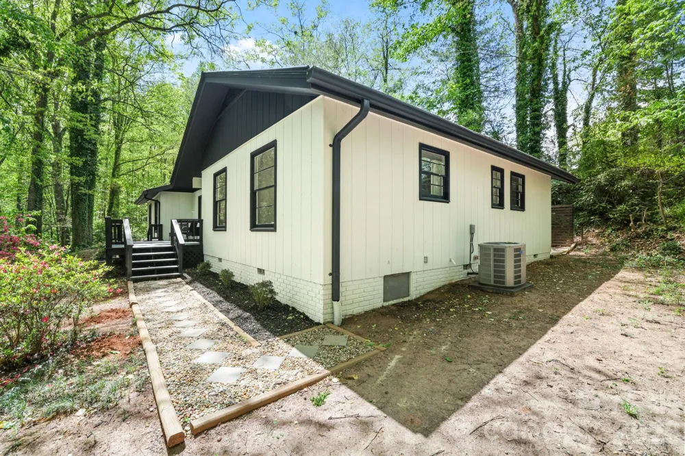 1 Virginia Lane Cullowhee, NC 28734
