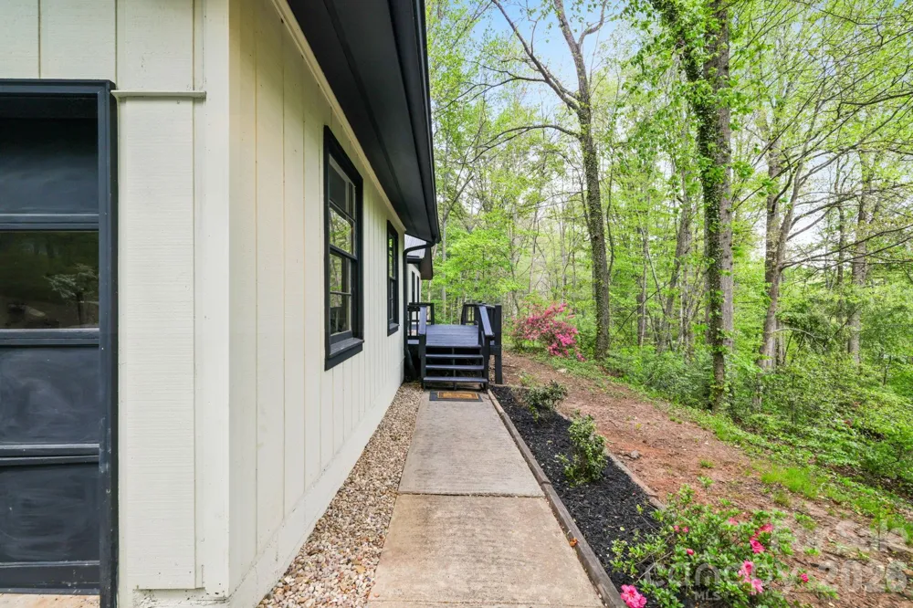 1 Virginia Lane Cullowhee, NC 28734