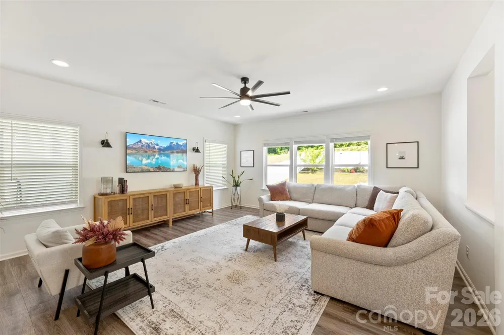 3152 Pinehills Way Mount Holly, NC 28120