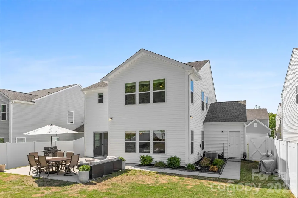 3152 Pinehills Way Mount Holly, NC 28120