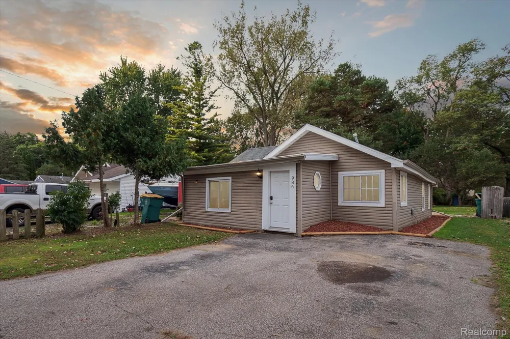 986 Pine Road Bangor Charter Township, MI 48706