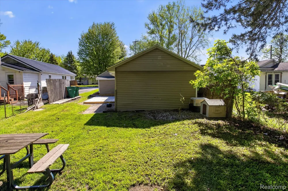 986 Pine Road Bangor Charter Township, MI 48706