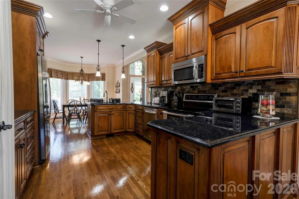 207 Cross Creek Drive Cherryville, NC 28021