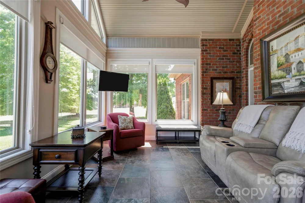 207 Cross Creek Drive Cherryville, NC 28021