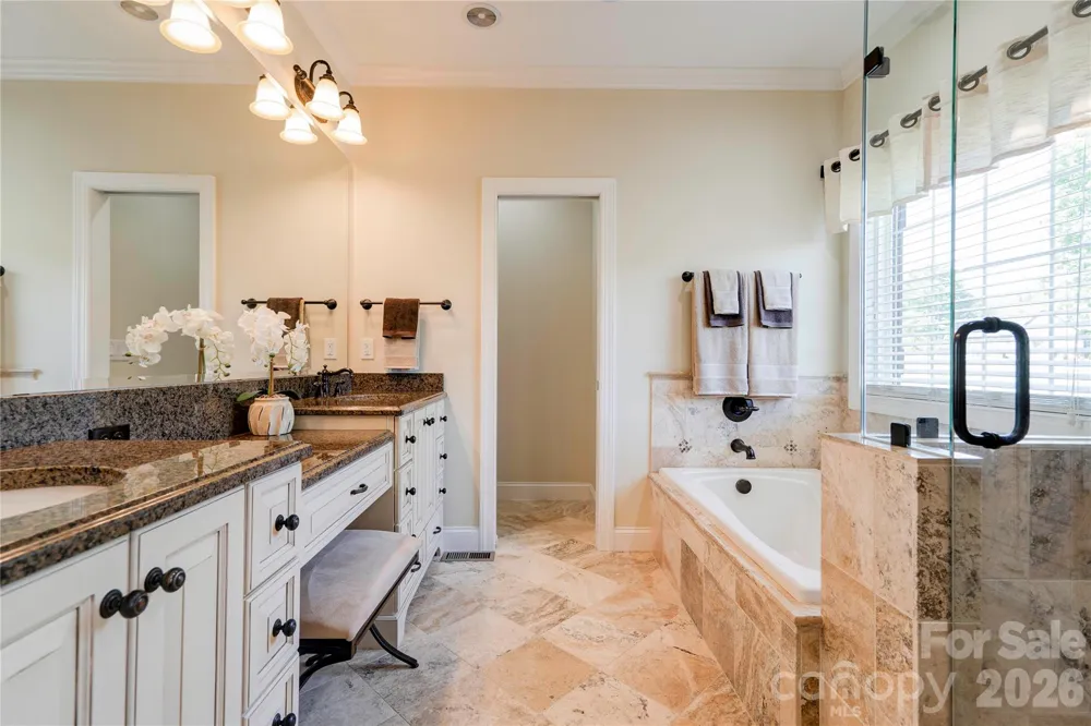 207 Cross Creek Drive Cherryville, NC 28021