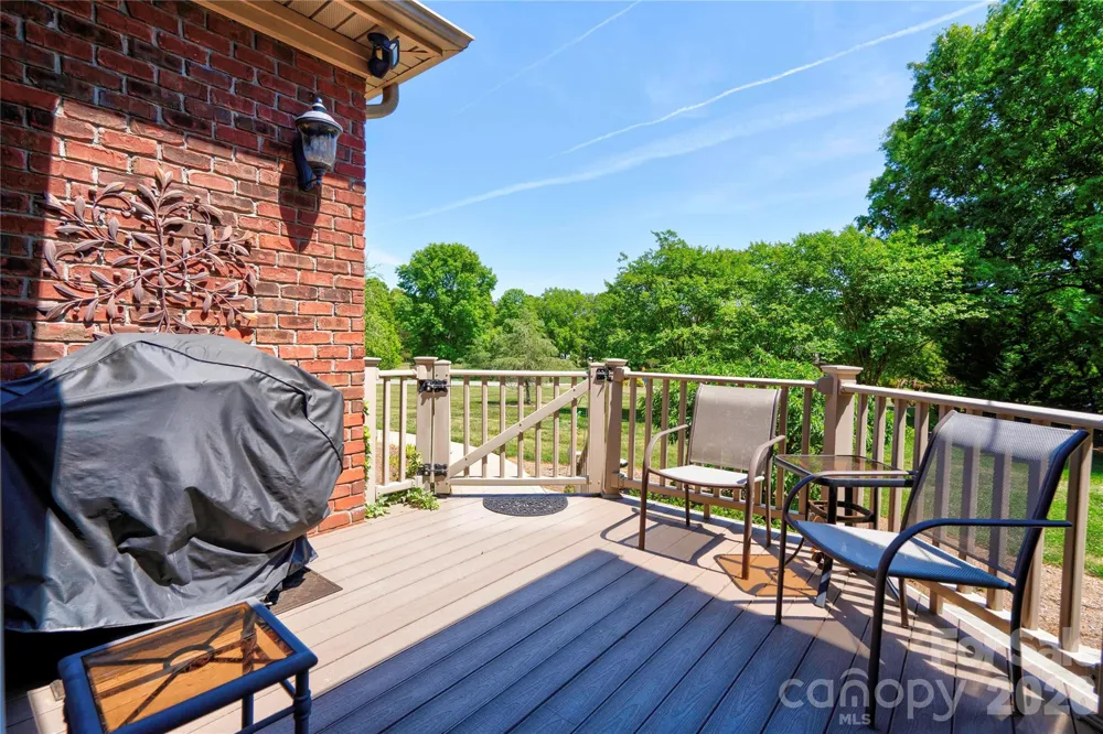 207 Cross Creek Drive Cherryville, NC 28021