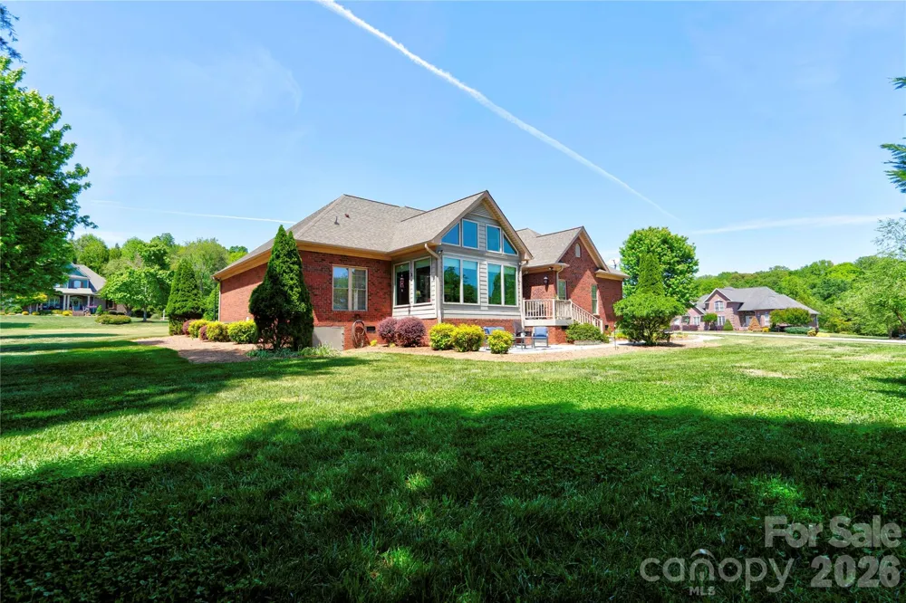 207 Cross Creek Drive Cherryville, NC 28021