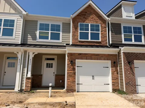4377 Black Court