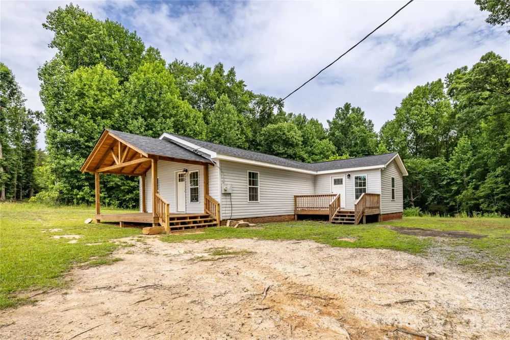 603 Hogan Farm Road Seagrove, NC 27341