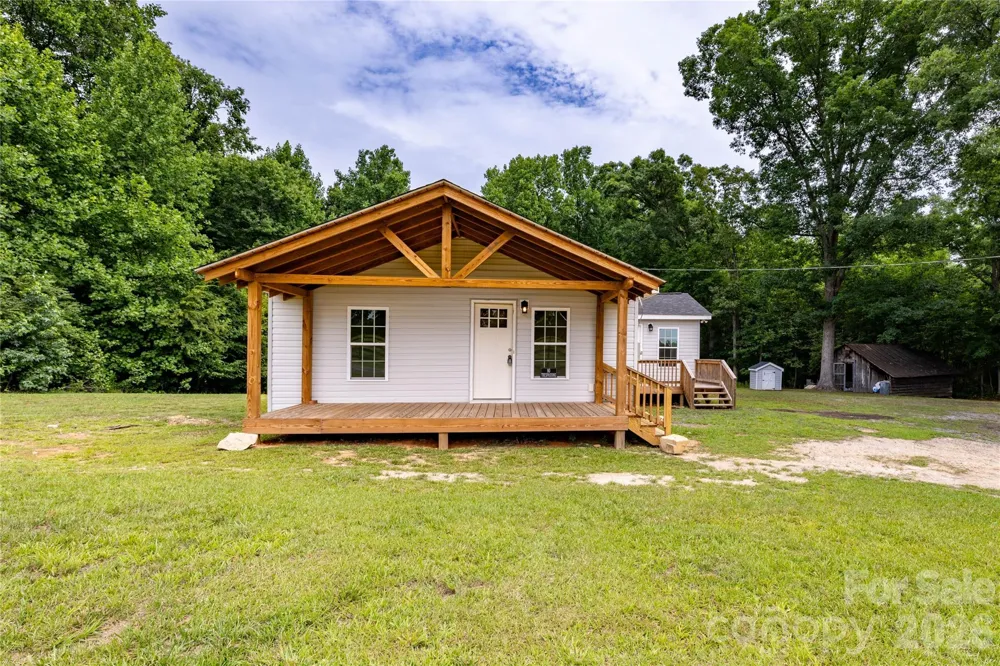 603 Hogan Farm Road Seagrove, NC 27341