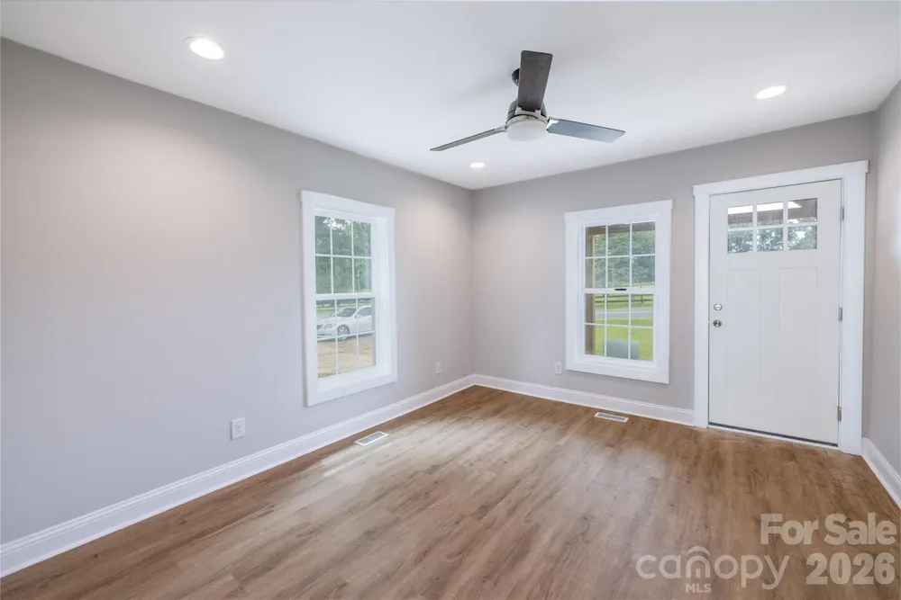 603 Hogan Farm Road Seagrove, NC 27341