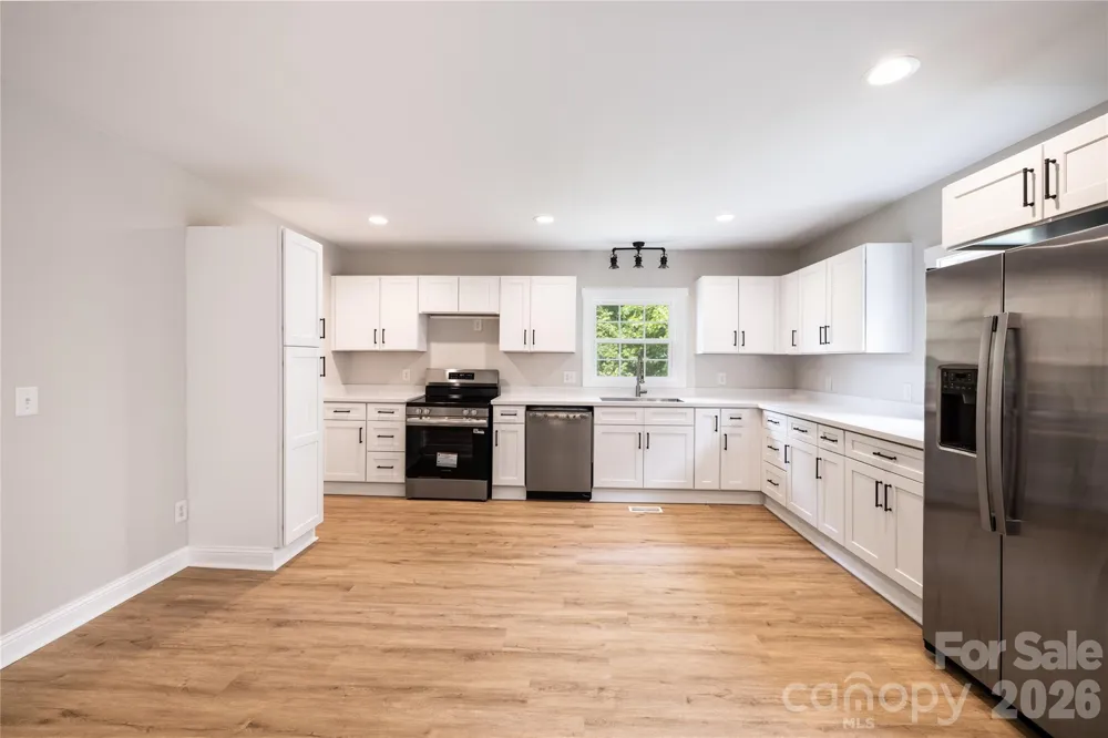 603 Hogan Farm Road Seagrove, NC 27341