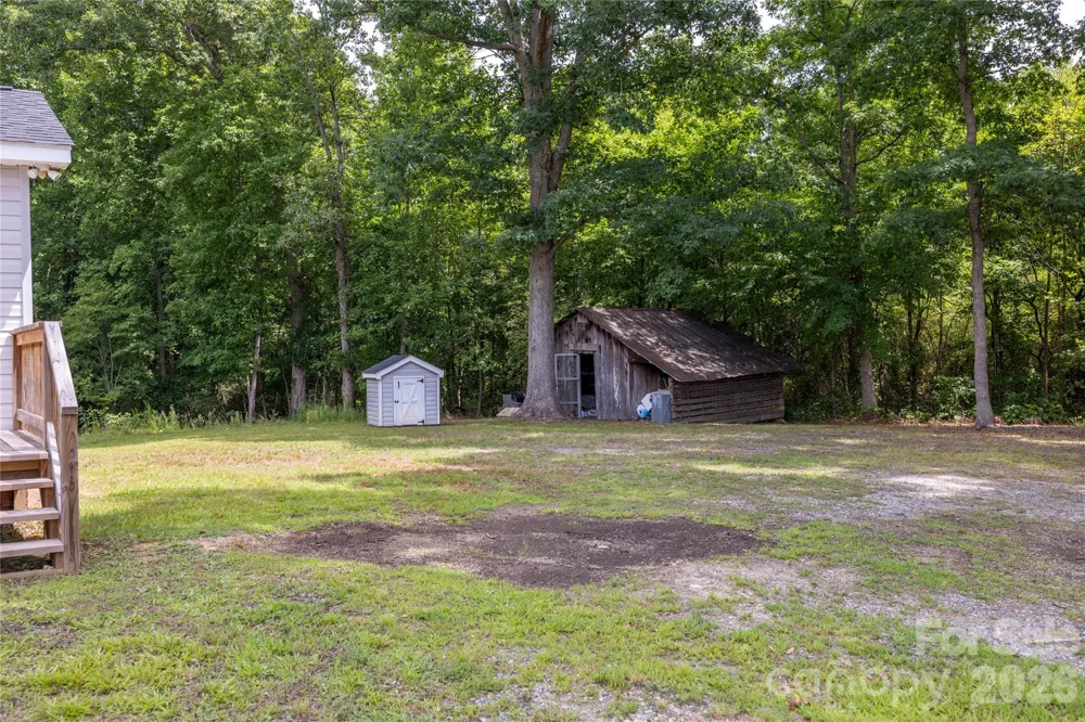 603 Hogan Farm Road Seagrove, NC 27341