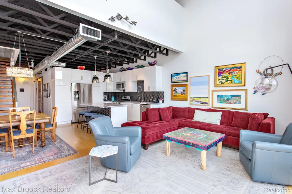 211 E 9 Mile Road #307 Ferndale City, MI 48220
