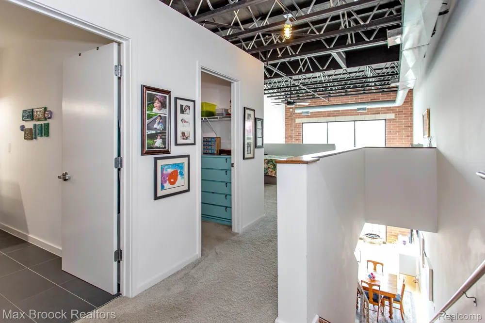 211 E 9 Mile Road #307 Ferndale City, MI 48220