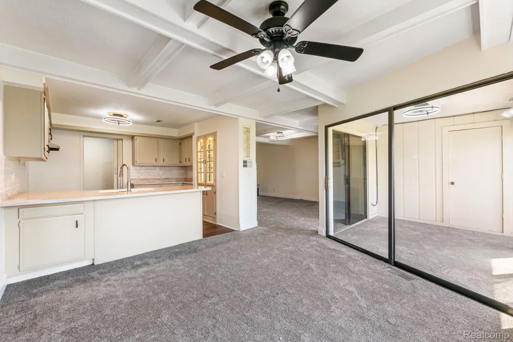 1680 Cliffs Landing #302E Ypsilanti Charter Township, MI 48198