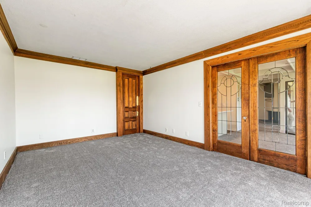 1680 Cliffs Landing #302E Ypsilanti Charter Township, MI 48198