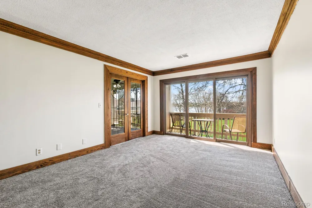 1680 Cliffs Landing #302E Ypsilanti Charter Township, MI 48198