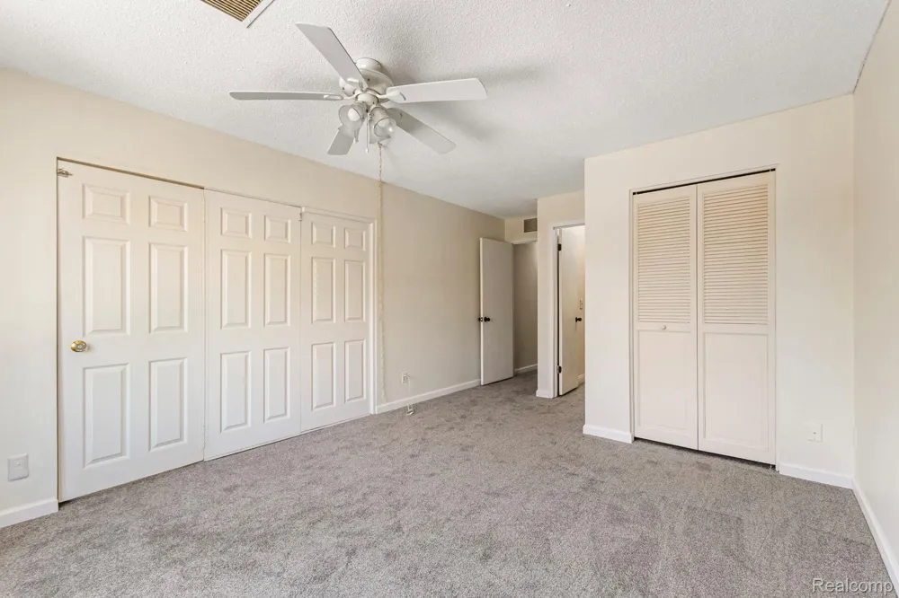 1680 Cliffs Landing #302E Ypsilanti Charter Township, MI 48198
