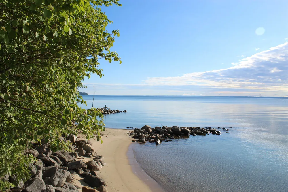 15985 Waters Edge Peninsula Township, MI 49686