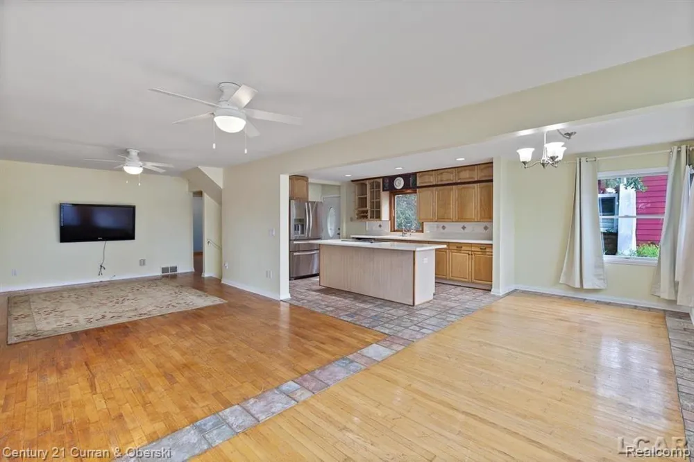 117 STUDER DRIVE Leoni Township, MI 49240