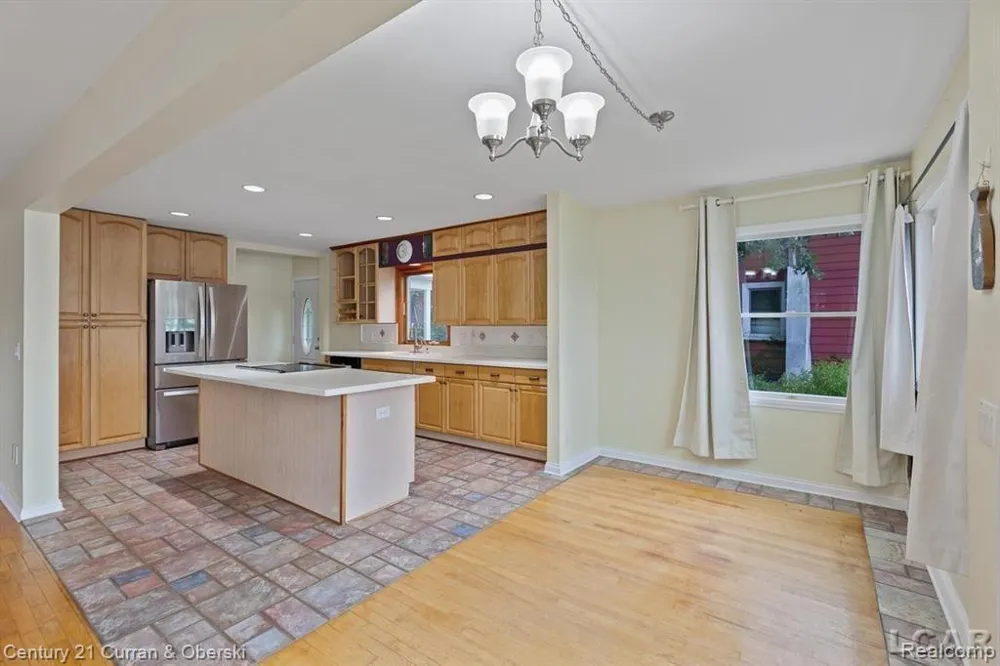 117 STUDER DRIVE Leoni Township, MI 49240