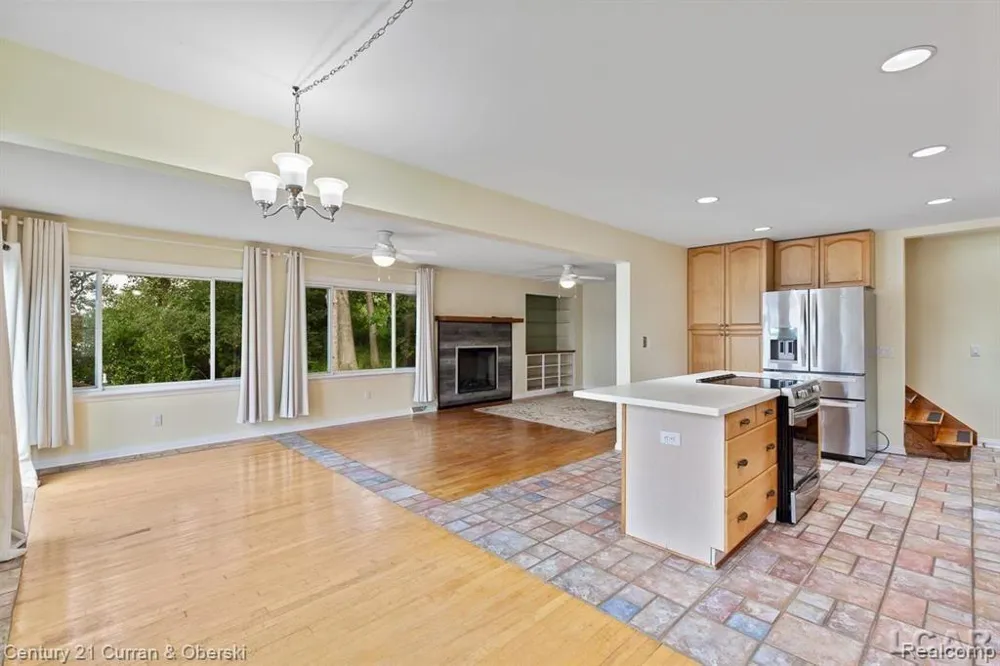 117 STUDER DRIVE Leoni Township, MI 49240
