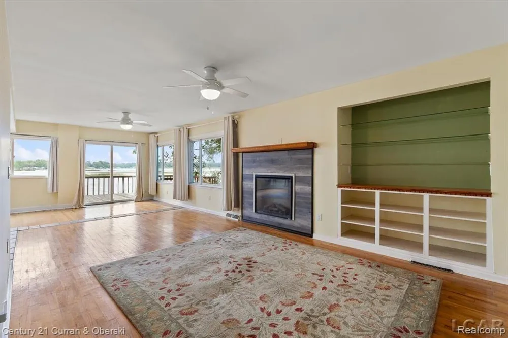 117 STUDER DRIVE Leoni Township, MI 49240