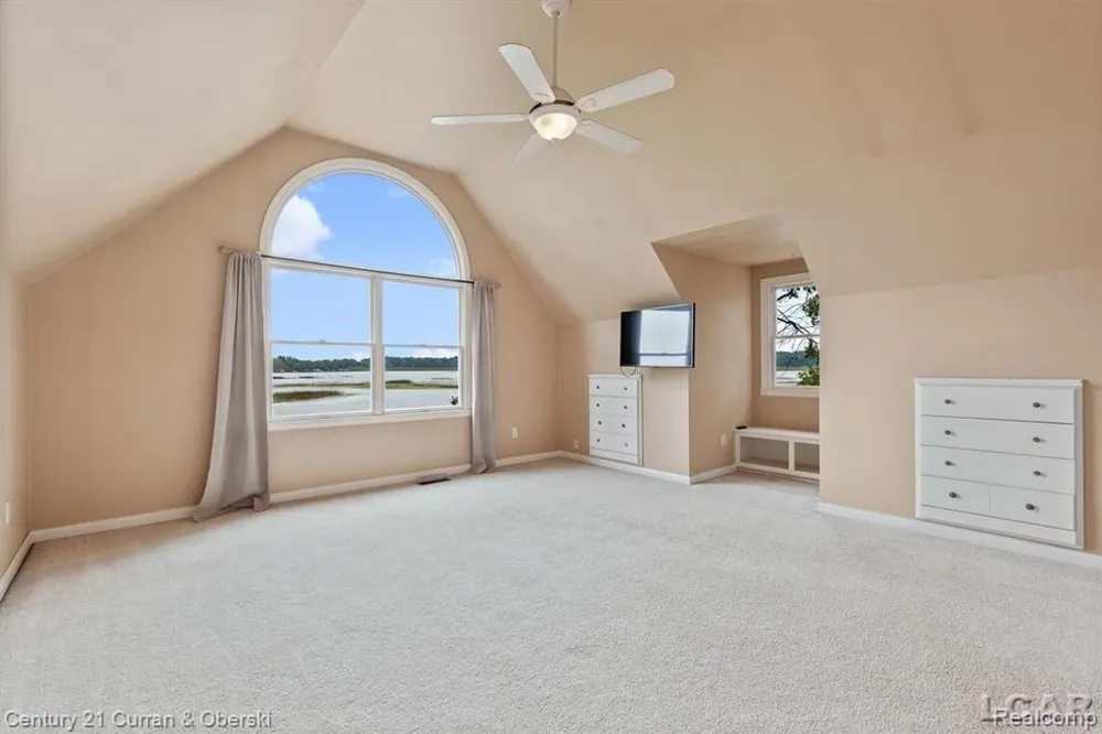 117 STUDER DRIVE Leoni Township, MI 49240