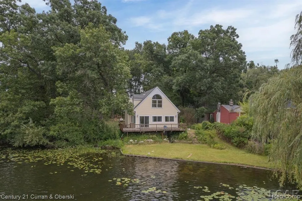 117 STUDER DRIVE Leoni Township, MI 49240