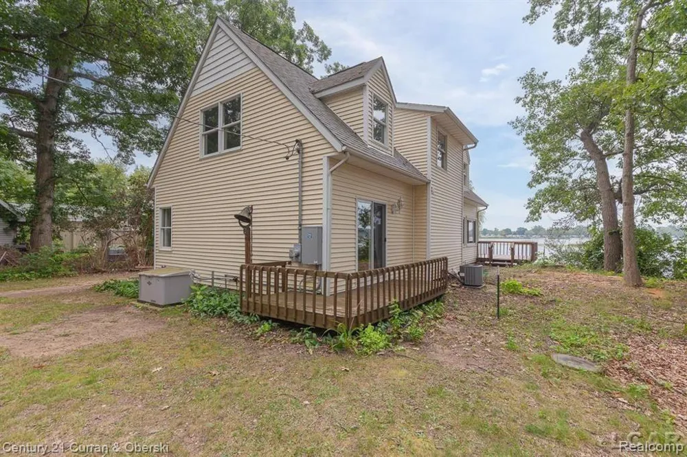 117 STUDER DRIVE Leoni Township, MI 49240
