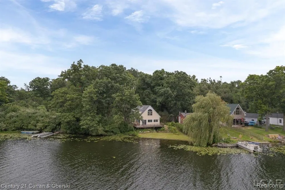 117 STUDER DRIVE Leoni Township, MI 49240