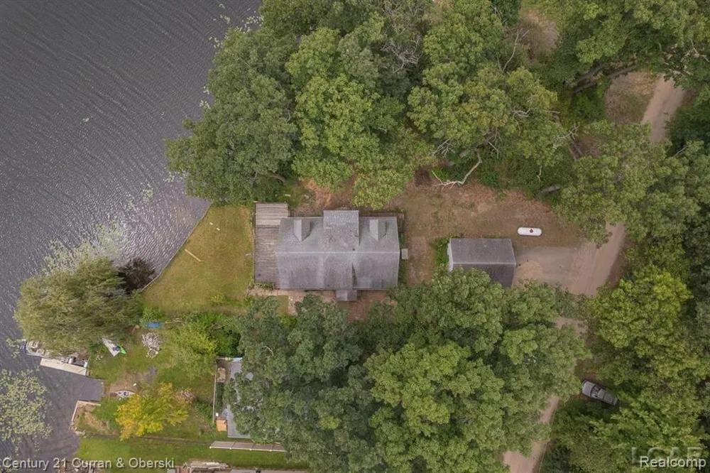 117 STUDER DRIVE Leoni Township, MI 49240