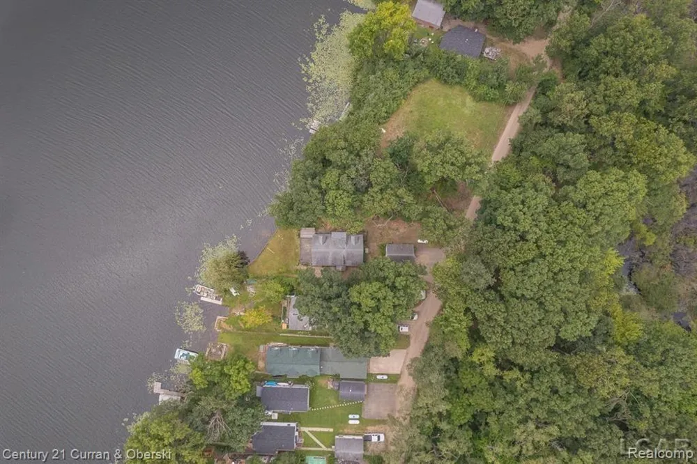 117 STUDER DRIVE Leoni Township, MI 49240
