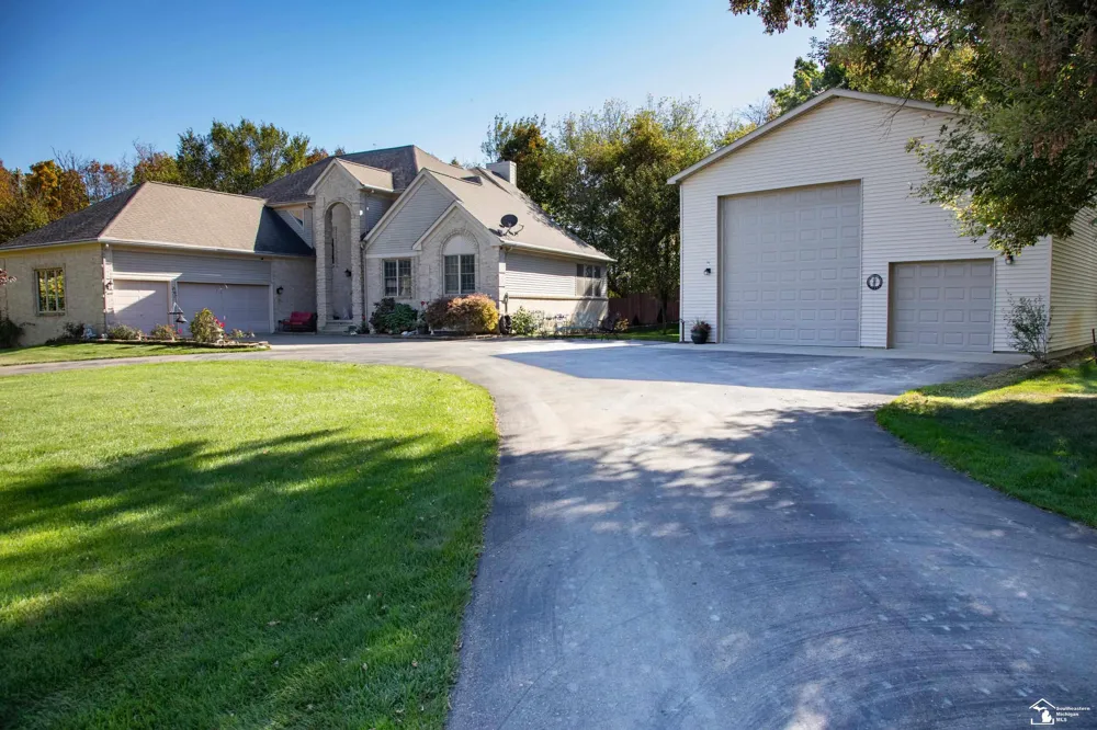 52881 Rico Court Lyon Charter Township, MI 48393