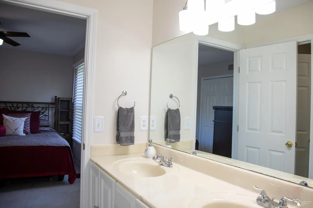 52881 Rico Court Lyon Charter Township, MI 48393
